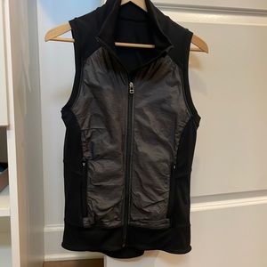 ALO Yoga Black and Gray Vest